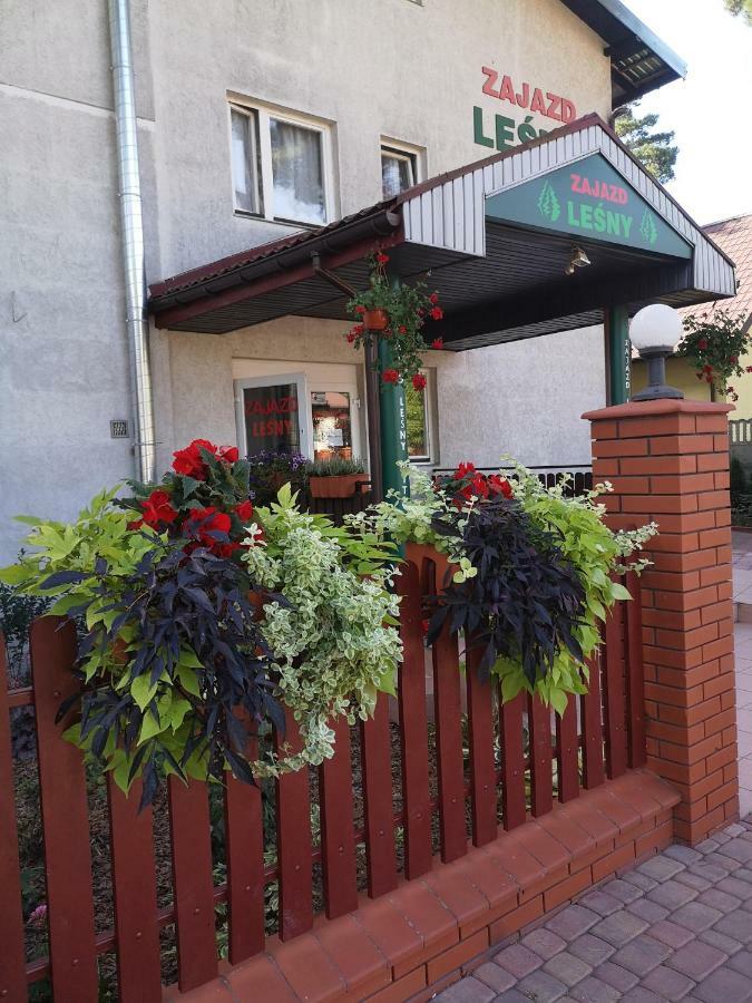 Zajazd Lesny Tuszyn Exterior foto